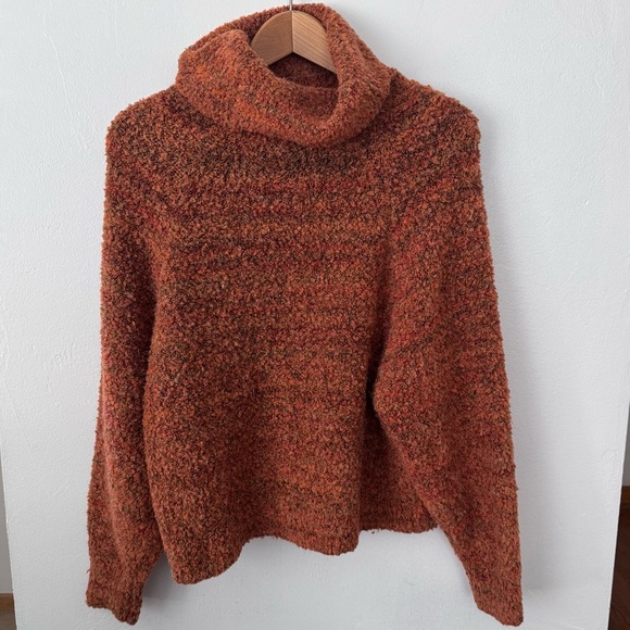 William Rast rust cowl neck sweater Size Medium - Picture 2 of 7